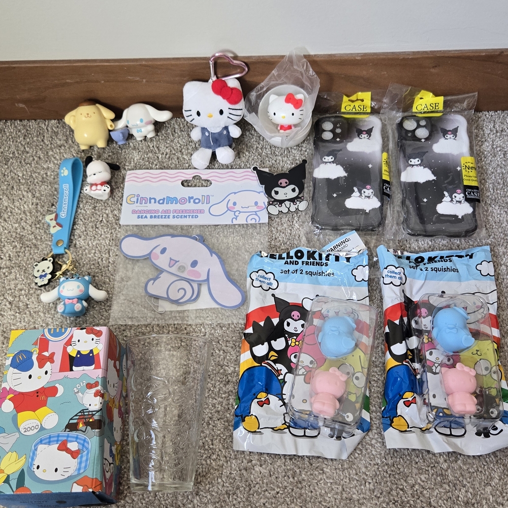 Hello Kitty and Friends Collectible Set